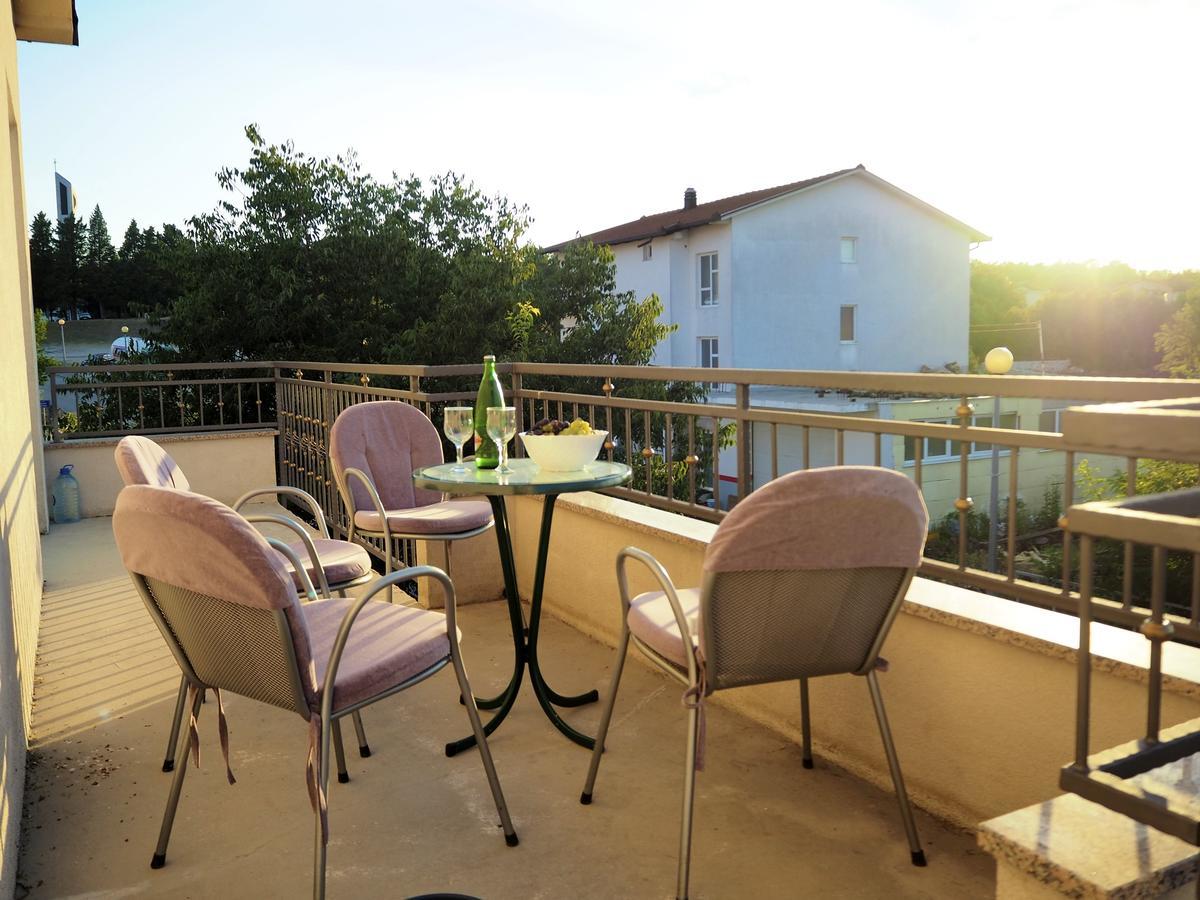 Apartment Ivan-Experience 3 Bedrooms Ljubuski Luaran gambar